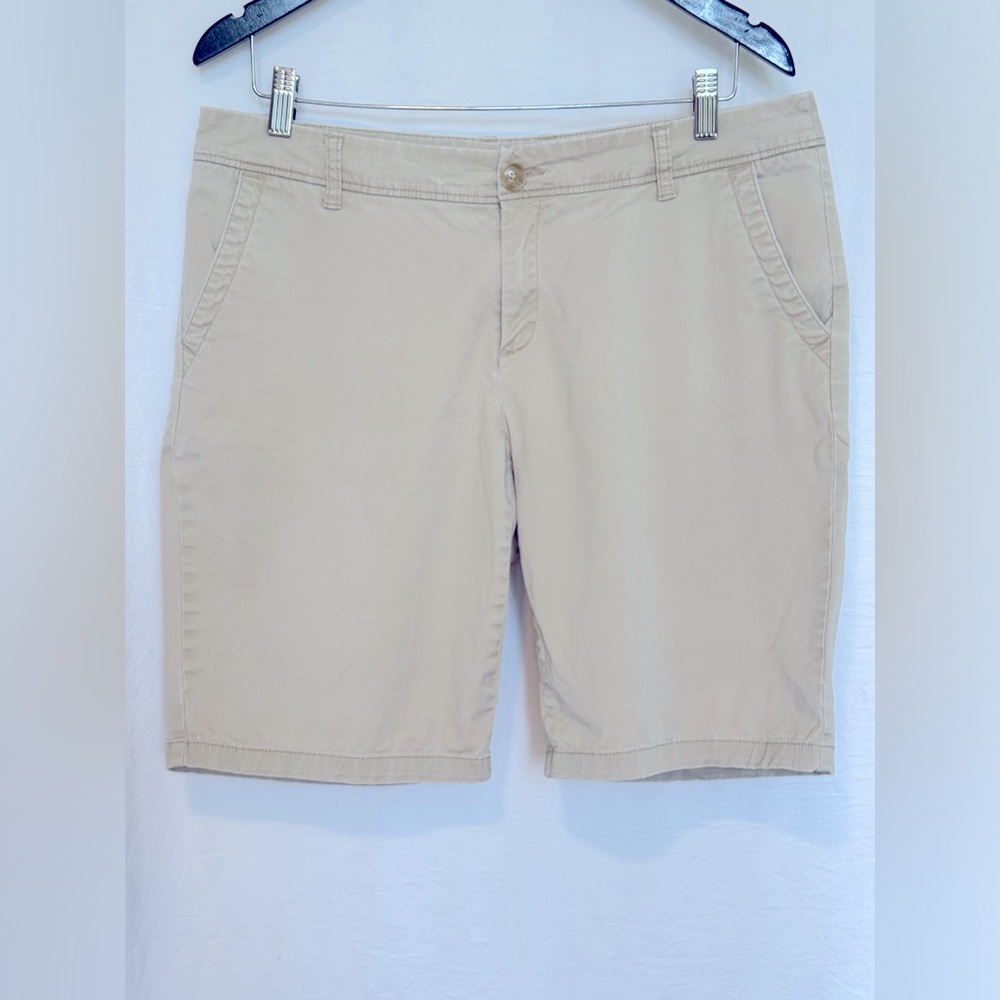 Liz Claiborne Bermuda Shorts, Size 12